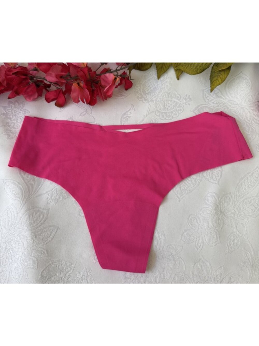 VICTORIA'S SECRET S HOT PINK SILKY SEAMLESS CROSS BACK THONG SUMMER PANTIES NWT